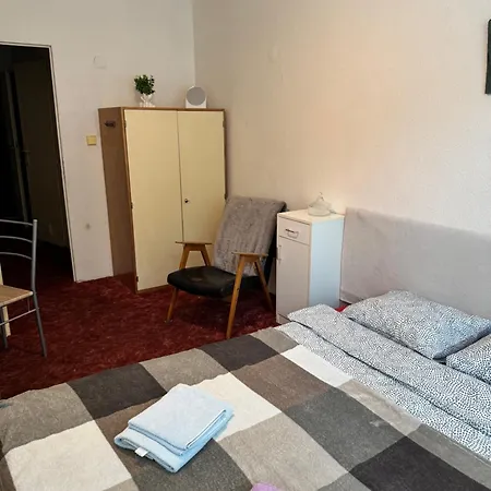 Luziny Apartment *